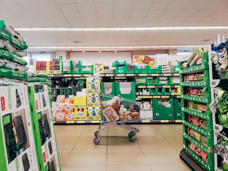 description of grocery store accepting EBT