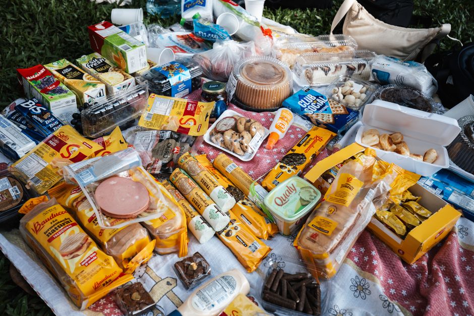food items eligible for purchase with food stamps